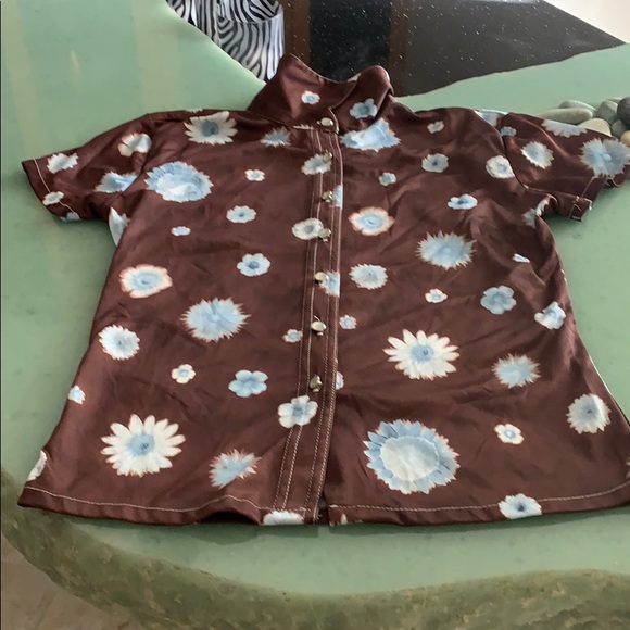 Other - Retro blouse Street Code brown with blue flowers